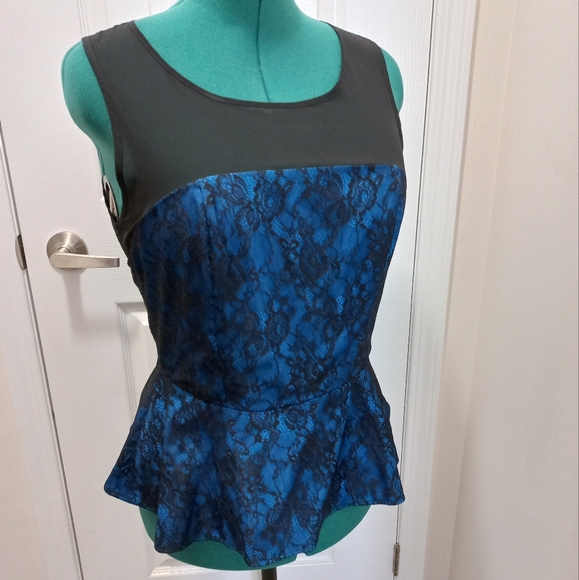 🧶Anthropologie Lace & Sheer Peplum Top, 12 - Picture 5 of 14